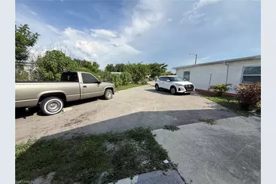 35 Andora St, Lehigh Acres, FL 33936 - Photo 2
