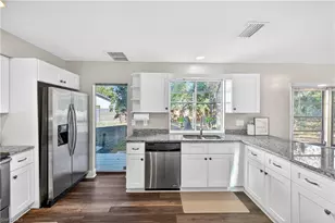 1576 Beechwood Trail, Fort Myers, FL 33919 - Photo 10
