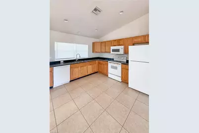 2602 24th St SW, Lehigh Acres, FL 33976 - Photo 2