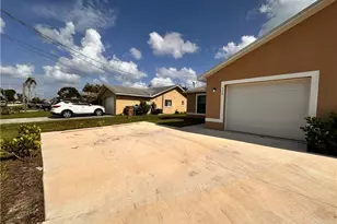 526-528 SE 4th Ter SE 4th Terrace, Cape Coral, FL 33990 - Photo 2
