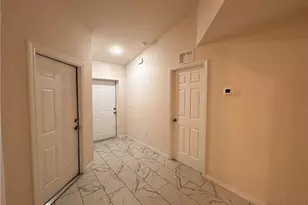 526-528 SE 4th Ter SE 4th Terrace, Cape Coral, FL 33990 - Photo 8