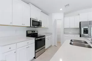 3911 Treasure Oak Wy, Fort Myers, FL 33905 - Photo 10