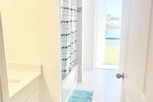 2742 NW 10th St, Cape Coral, FL 33993 - Photo 12