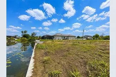 1014 SW 18th St, Cape Coral, FL 33991 - Photo 18