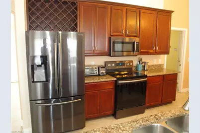 301 SE 1st St, Cape Coral, FL 33990 - Photo 8