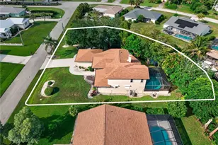 6090 Anchorline Ct, North Fort Myers, FL 33917 - Photo 4