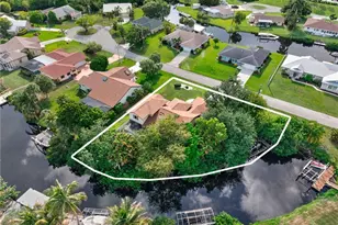 6090 Anchorline Ct, North Fort Myers, FL 33917 - Photo 6