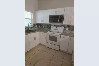 1617 SW 33rd Ter, Cape Coral, FL 33914 - Photo 2