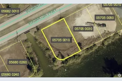 860 Vogiantzis Pkwy, Cape Coral, FL 33909 - Photo 1