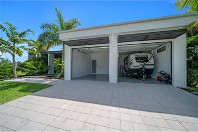 3801 SW 17th Pl, Cape Coral, FL 33914 - Photo 12