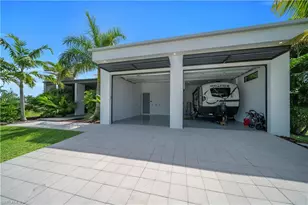 3801 SW 17th Pl, Cape Coral, FL 33914 - Photo 12