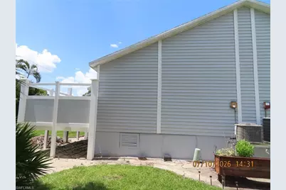 6012 Timberwood Cir #212, Fort Myers, FL 33908 - Photo 2