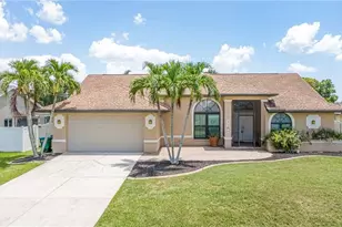 1722 SE 2nd St, Cape Coral, FL 33990 - Photo 2