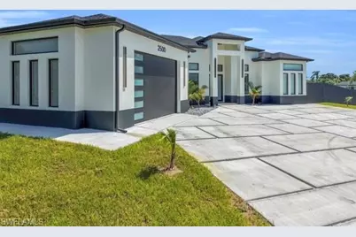 2500 2nd St SW, Lehigh Acres, FL 33976 - Photo 4