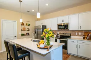 2433 Avocado Ln, Naples, FL 34120 - Photo 2