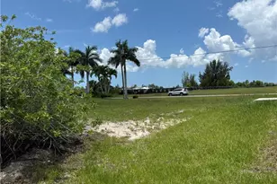 1135 NW 28th Pl, Cape Coral, FL 33993 - Photo 1