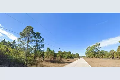 1048 Kanuga St E, Lehigh Acres, FL 33974 - Photo 2