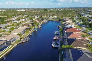 2549 SW 38th St, Cape Coral, FL 33914 - Photo 6