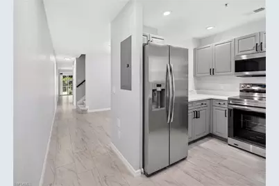 9470 Ivy Brook Run #806, Fort Myers, FL 33913 - Photo 8