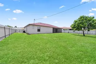 2214 SW 13th Ave, Cape Coral, FL 33991 - Photo 38