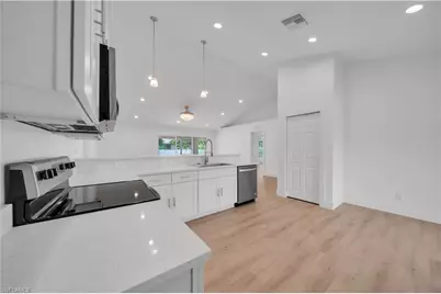 2007 NW 21st St, Cape Coral, FL 33993 - Photo 10