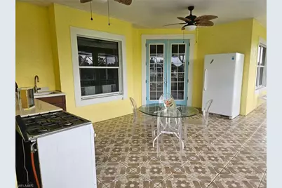 915 Barbara Ct, Lehigh Acres, FL 33974 - Photo 34