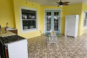 915 Barbara Ct, Lehigh Acres, FL 33974 - Photo 34