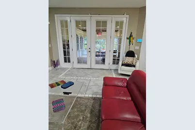 915 Barbara Ct, Lehigh Acres, FL 33974 - Photo 4