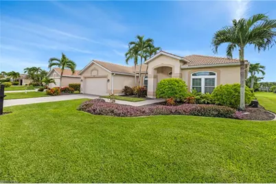 15040 Balmoral Loop, Fort Myers, FL 33919 - Photo 2