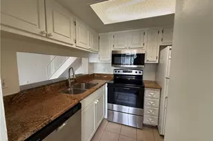 3257 Prince Edward Island Cir, Fort Myers, FL 33907 - Photo 2
