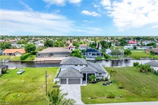 1909 SE 14th St, Cape Coral, FL 33990 - Photo 48