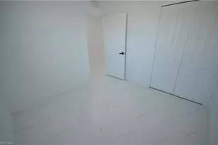 2132 Barker Blvd, Fort Myers, FL 33916 - Photo 6