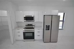 2132 Barker Blvd, Fort Myers, FL 33916 - Photo 16