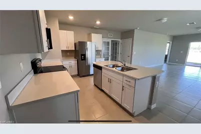18509 Cronin Sand Ln, North Fort Myers, FL 33917 - Photo 6