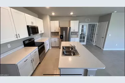 18509 Cronin Sand Ln, North Fort Myers, FL 33917 - Photo 2