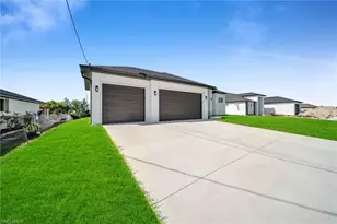 318 NW 9th St, Cape Coral, FL 33993 - Photo 2