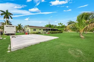 1007 Wilshire Dr, Fort Myers, FL 33919 - Photo 22