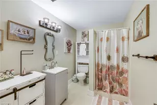 1007 Wilshire Dr, Fort Myers, FL 33919 - Photo 18