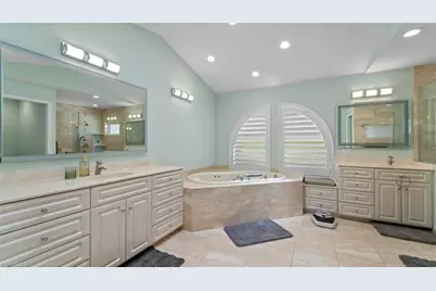 16918 Timberlakes Dr, Fort Myers, FL 33908 - Photo 34