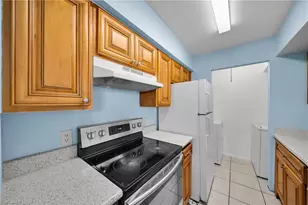 2885 Winkler Ave, Fort Myers, FL 33916 - Photo 8