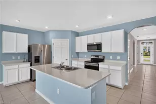 2547 Village of Entrada St, Cape Coral, FL 33909 - Photo 8
