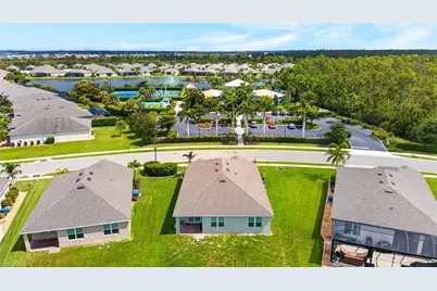 2547 Village Of Entrada St, Cape Coral, FL 33909 - Photo 32