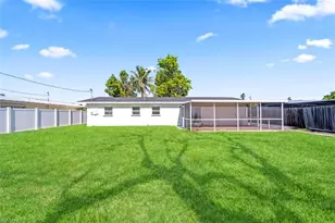 5551 Sunrise Dr, Fort Myers, FL 33919 - Photo 22