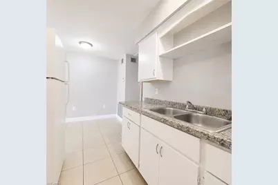 3304 Edgewood Ave, Fort Myers, FL 33916 - Photo 6
