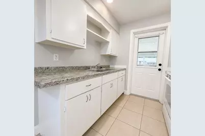 3304 Edgewood Ave, Fort Myers, FL 33916 - Photo 4