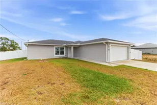 7024 Hero Cir, Labelle, FL 33935 - Photo 4