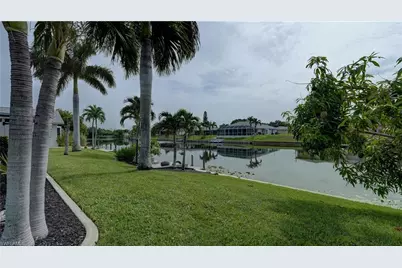 237 SE 20th Ct, Cape Coral, FL 33990 - Photo 34