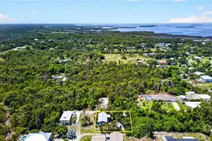 7160 Guava Ave, Bokeelia, FL 33922 - Photo 20