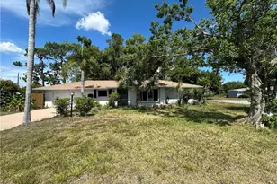 4223 SE 4th Pl, Cape Coral, FL 33904 - Photo 2