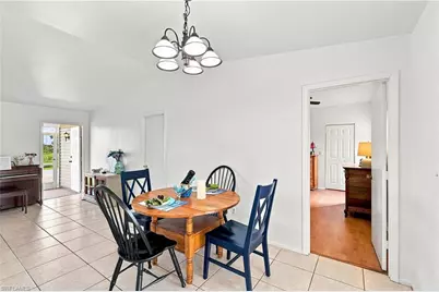 302 NW 5th Ter, Cape Coral, FL 33993 - Photo 8